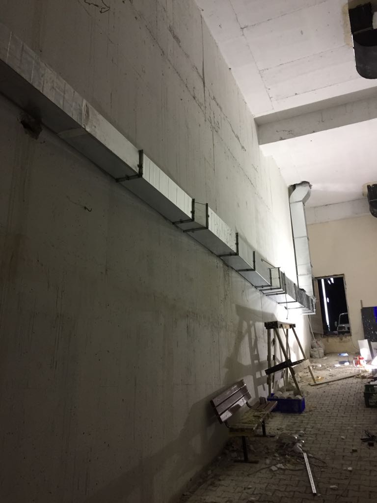   Ankara restoran mutfak davlumbaz havalandırma sistemleri baca salyangozu esmatik çelik baca İnox endüstriyel mutfak baca salyangozu Ankara hücre tipi aspiratör krom paslanmaz İnox galvaniz davlumbaz evyeli tezgah çalışma tezgahı davlumbaz 0549 549 76 09